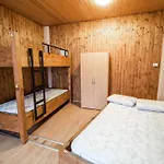 Paradiso Albergue *