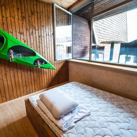 Paradiso Hostel *